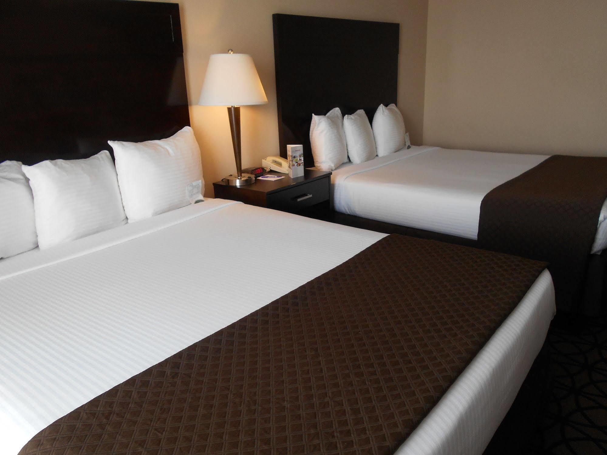 Red Lion Inn & Suites Olympia, Governor Hotel Bagian luar foto