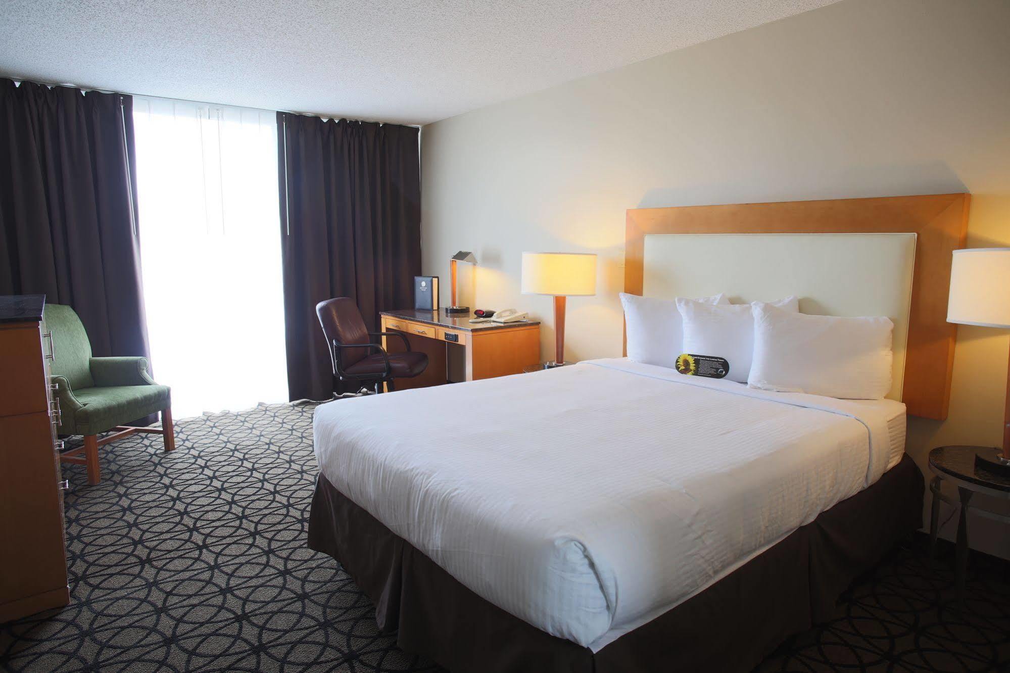 Red Lion Inn & Suites Olympia, Governor Hotel Bagian luar foto